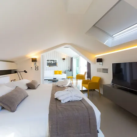 Mariver Hotel 4*